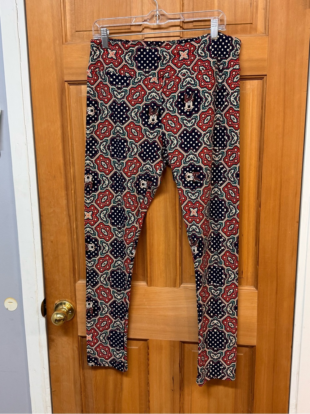 LuLaRoe Navy, Red & Teal Geometric Leggings
